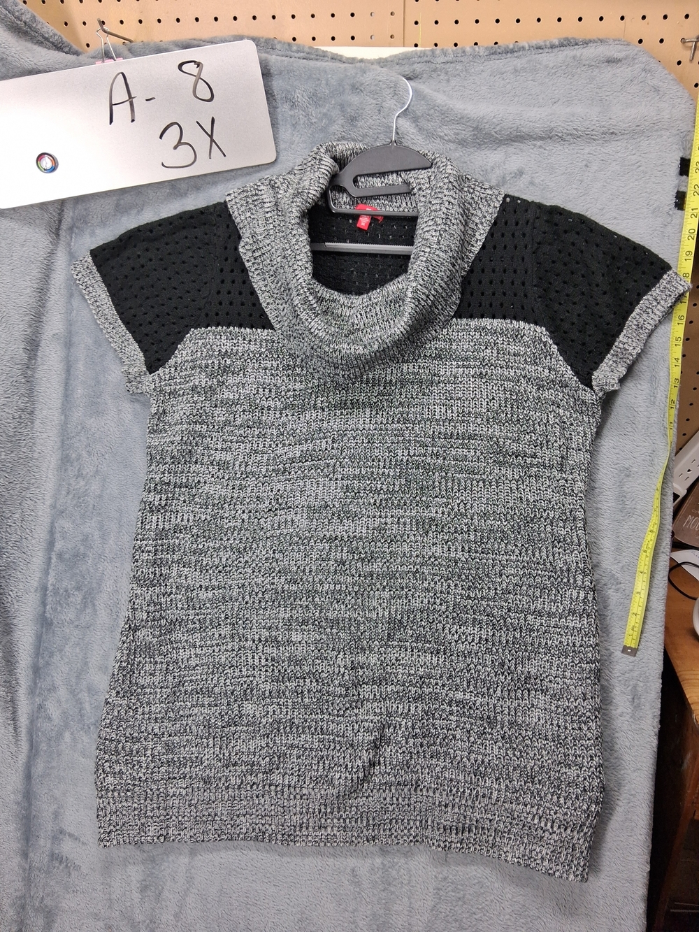 BONGO Gray Marled Cowl Neck Short Sleeve Sweater with Black Shoulder Panels